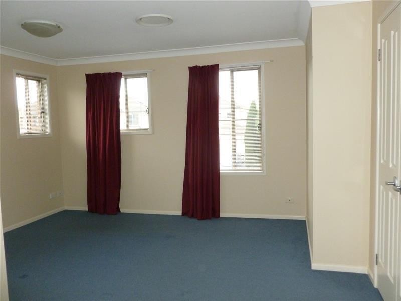 16 Hamlin Street, Quakers Hill NSW 2763