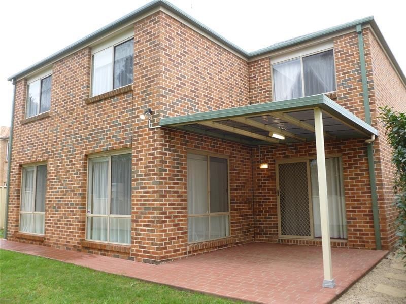 16 Hamlin Street, Quakers Hill NSW 2763