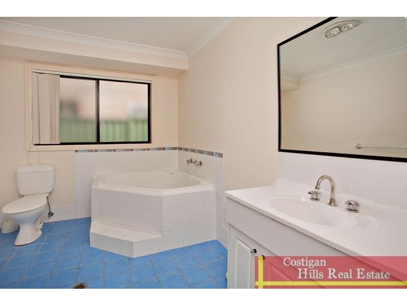 39 Samantha Crescent, Glendenning NSW 2761