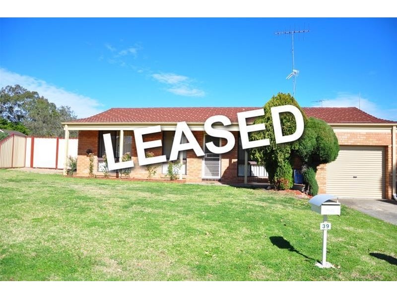 39 Torrance Crescent, Quakers Hill NSW 2763