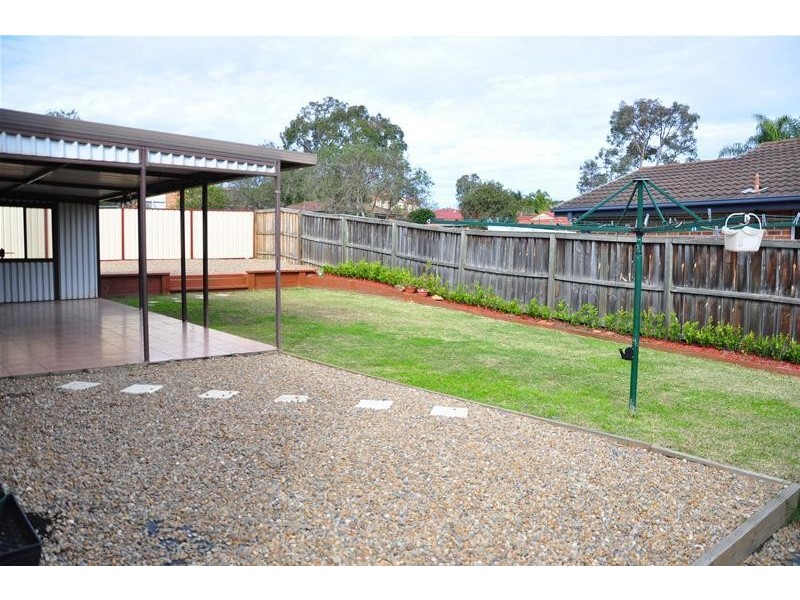 39 Torrance Crescent, Quakers Hill NSW 2763