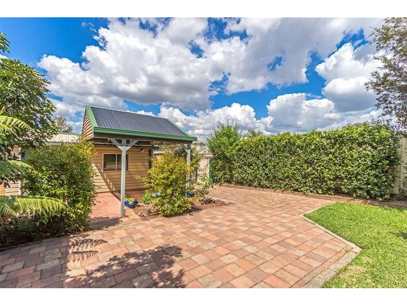 19 Warrimoo Drive, Quakers Hill NSW 2763
