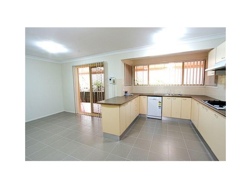 14 Hugo Place, Quakers Hill NSW 2763