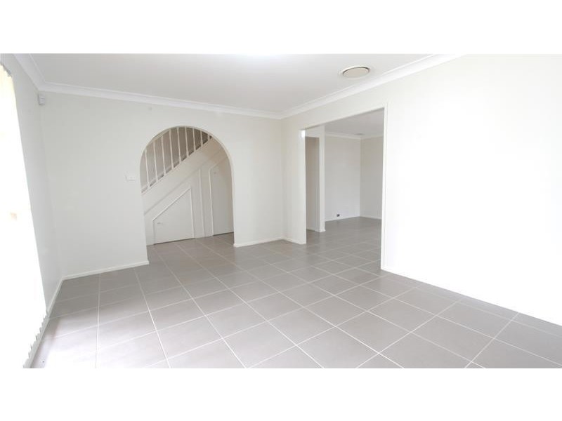 14 Hugo Place, Quakers Hill NSW 2763