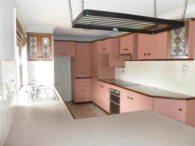 9 Hugo Place, Quakers Hill NSW 2763