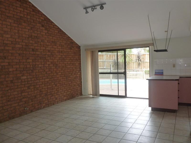 9 Hugo Place, Quakers Hill NSW 2763