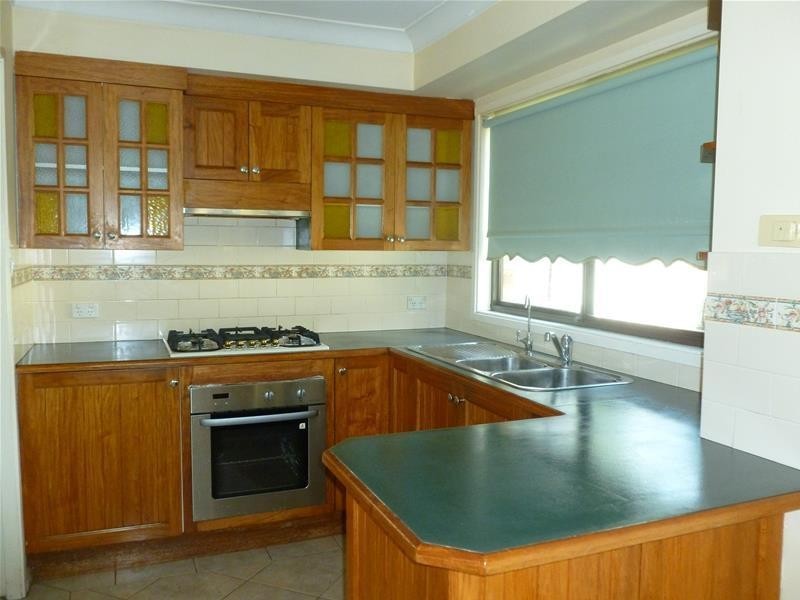 114 Farnham Road, Quakers Hill NSW 2763