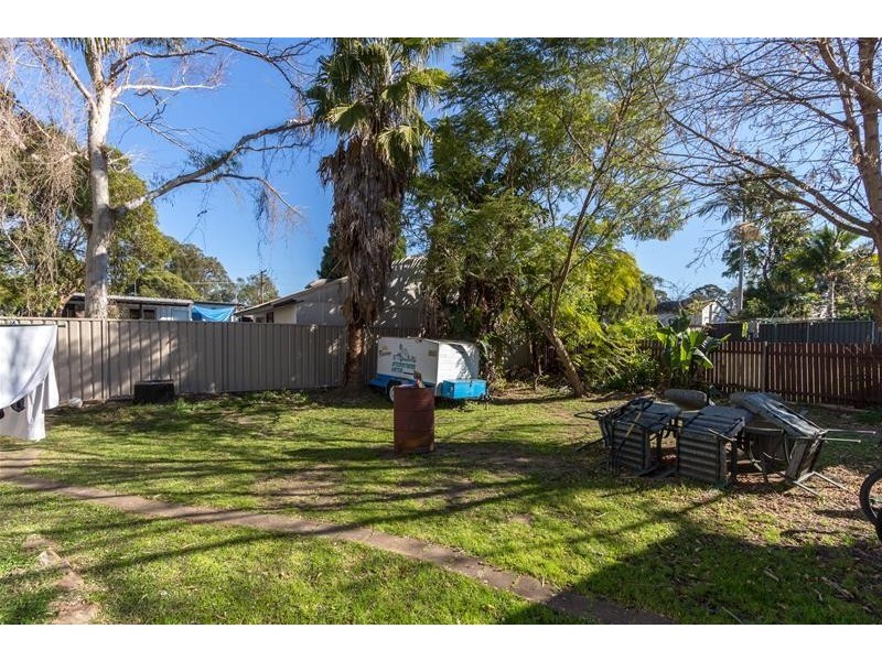 24 Luzon Avenue, Lethbridge Park NSW 2770