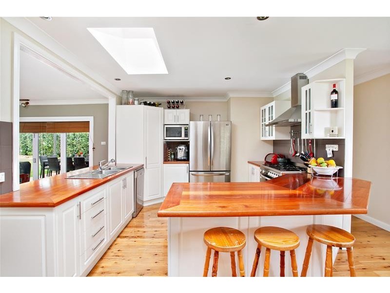 8 Marx Place, Quakers Hill NSW 2763