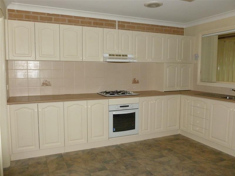 2/52 Amsterdam Street, Oakhurst NSW 2761