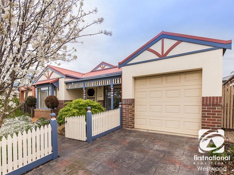 10 Cromwell Road, Werribee VIC 3030