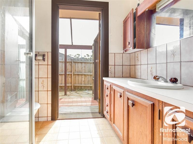 20 Burgundy Drive, Wyndham Vale VIC 3024