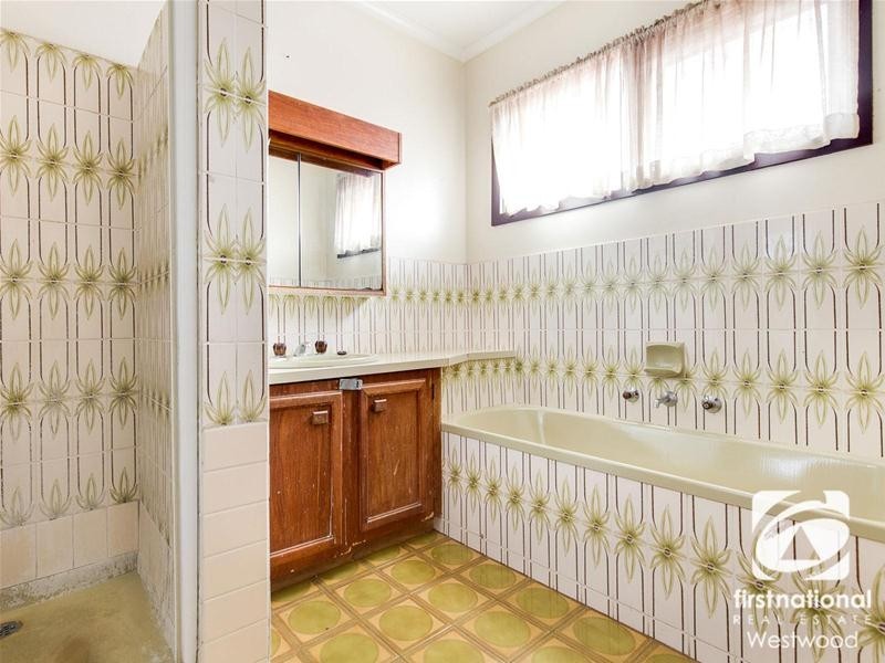 20 Burgundy Drive, Wyndham Vale VIC 3024