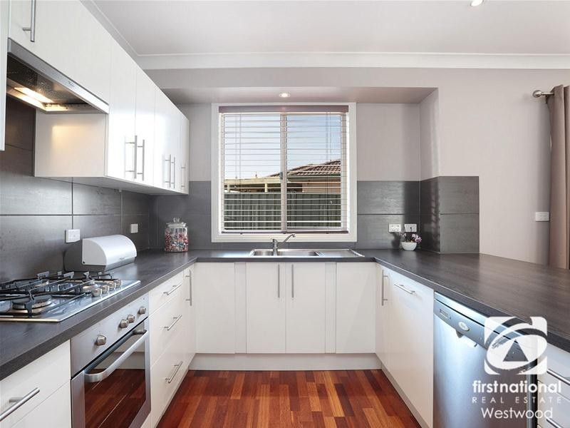 2/6 Havelock Place, Wyndham Vale VIC 3024