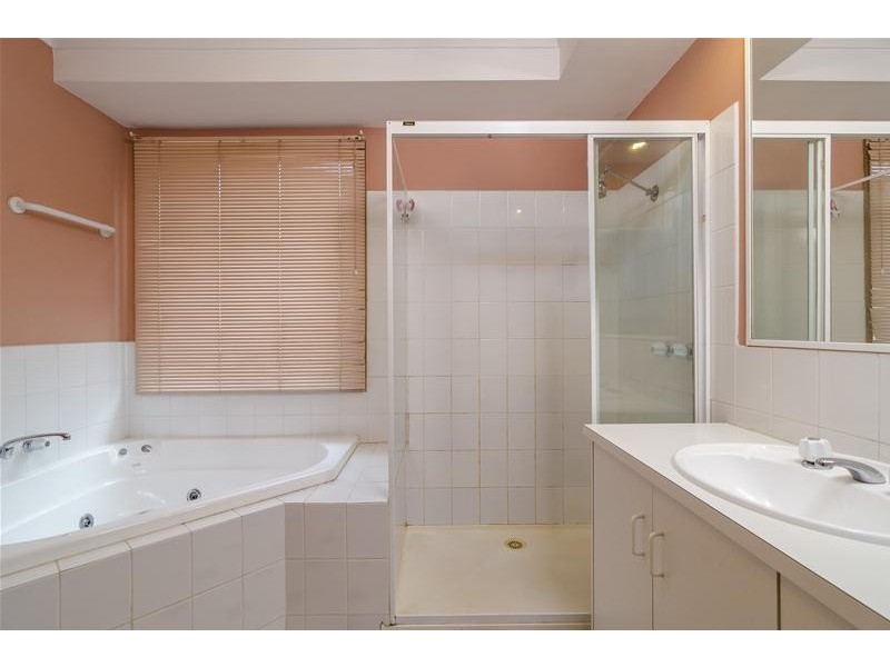 12 Barber  Drive, Hoppers Crossing VIC 3029