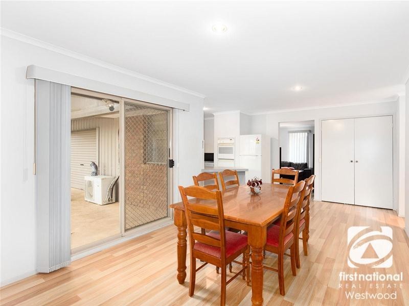 97 Flemington Crescent, Werribee VIC 3030