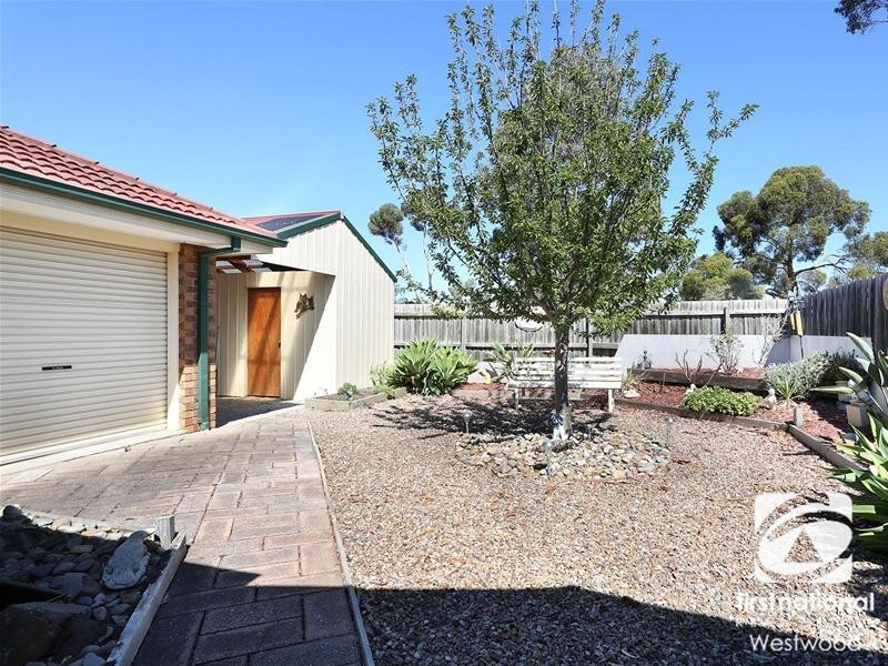 38 Everwin Drive, Werribee VIC 3030