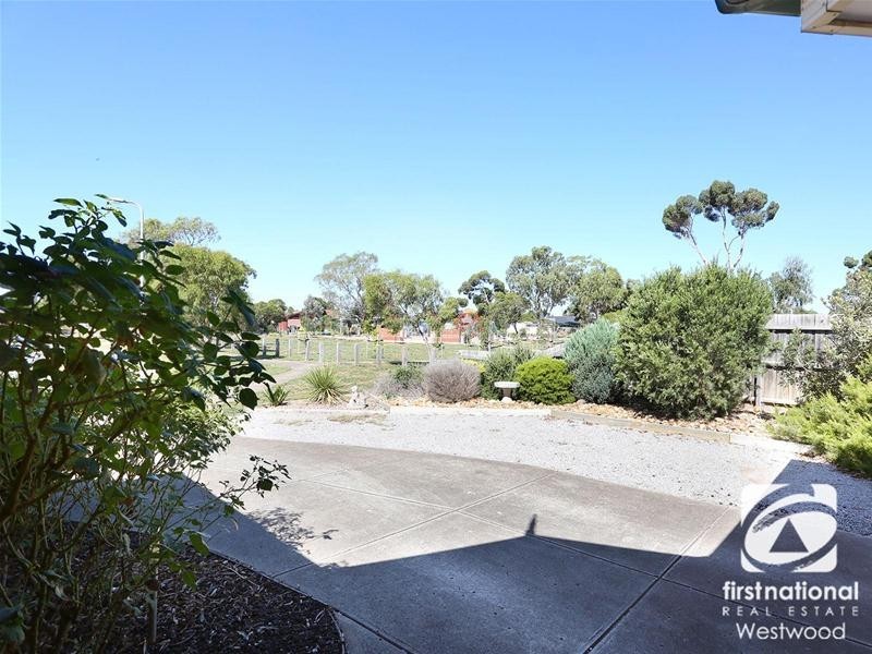 38 Everwin Drive, Werribee VIC 3030