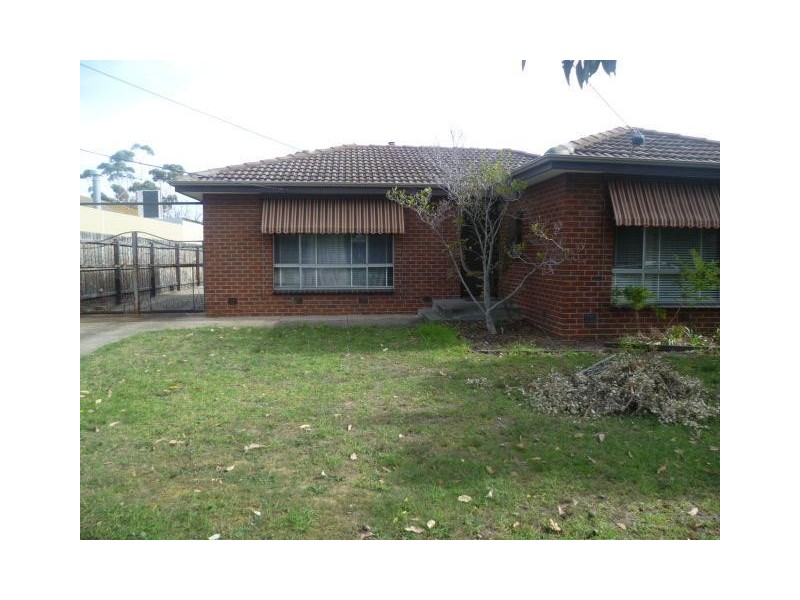 40 Simmons Drive, Seaholme VIC 3018