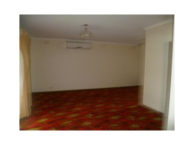 40 Simmons Drive, Seaholme VIC 3018