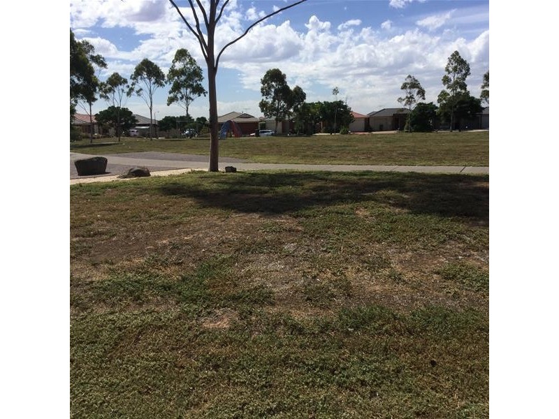 8 Parklea Way, Tarneit VIC 3029