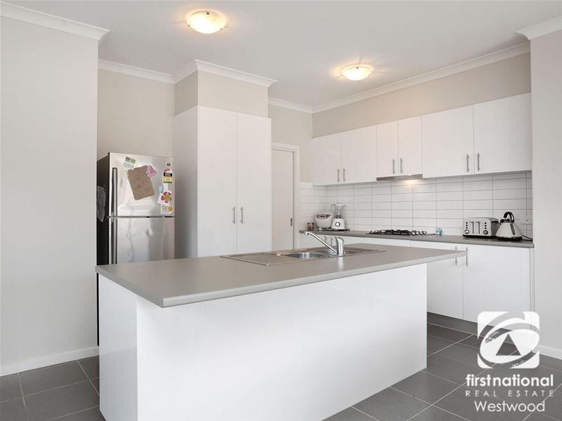 24/43 Latham Street, Werribee VIC 3030