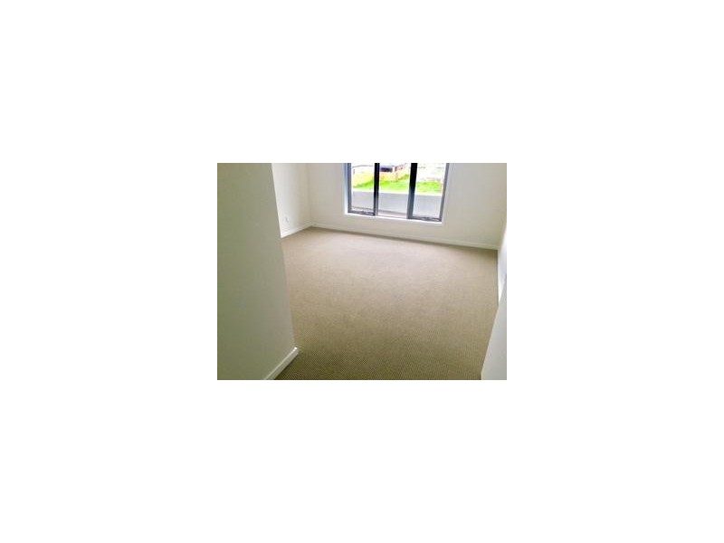 18 Mathoura Avenue, Werribee VIC 3030