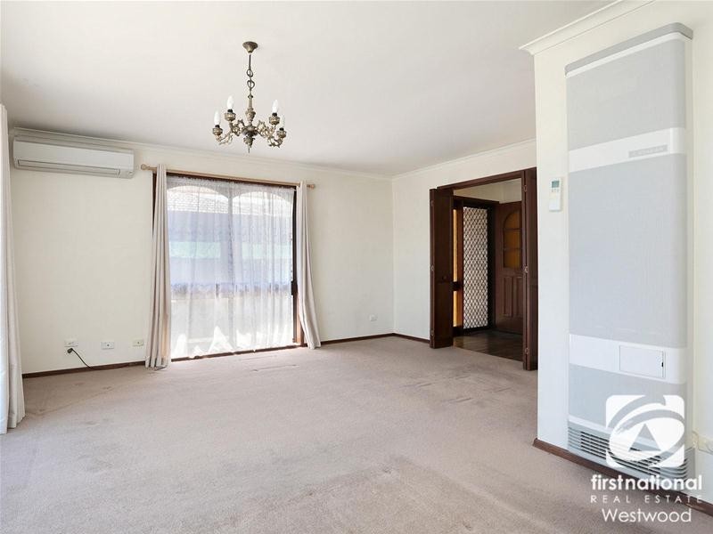 37 Huntingfield Drive, Hoppers Crossing VIC 3029