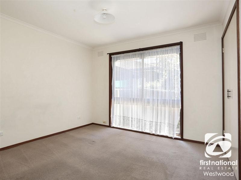 37 Huntingfield Drive, Hoppers Crossing VIC 3029