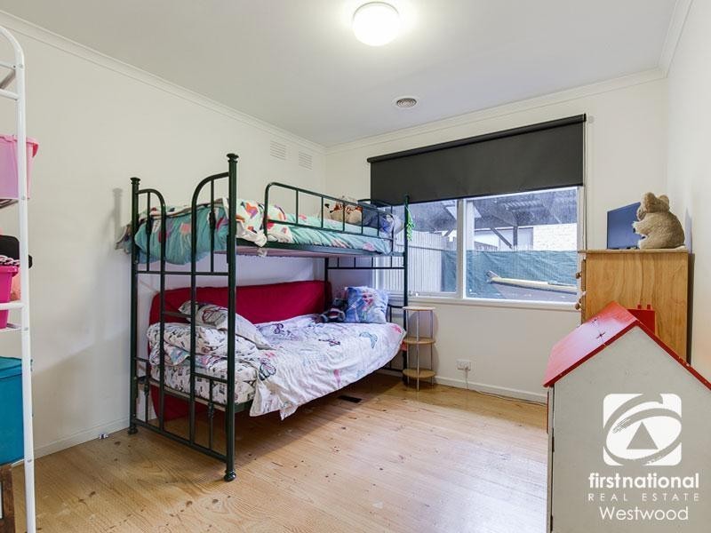 16 Grant Avenue, Werribee VIC 3030