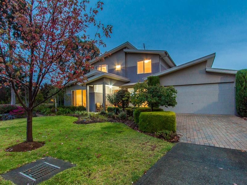 2 Mulberry Terrace, Werribee VIC 3030