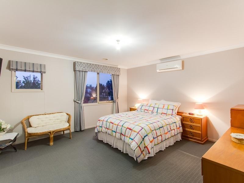 2 Mulberry Terrace, Werribee VIC 3030