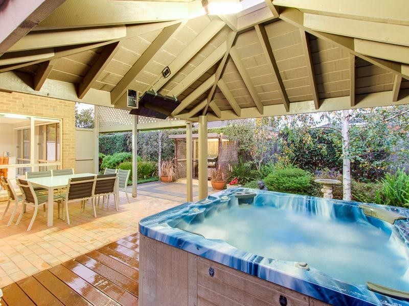 2 Mulberry Terrace, Werribee VIC 3030