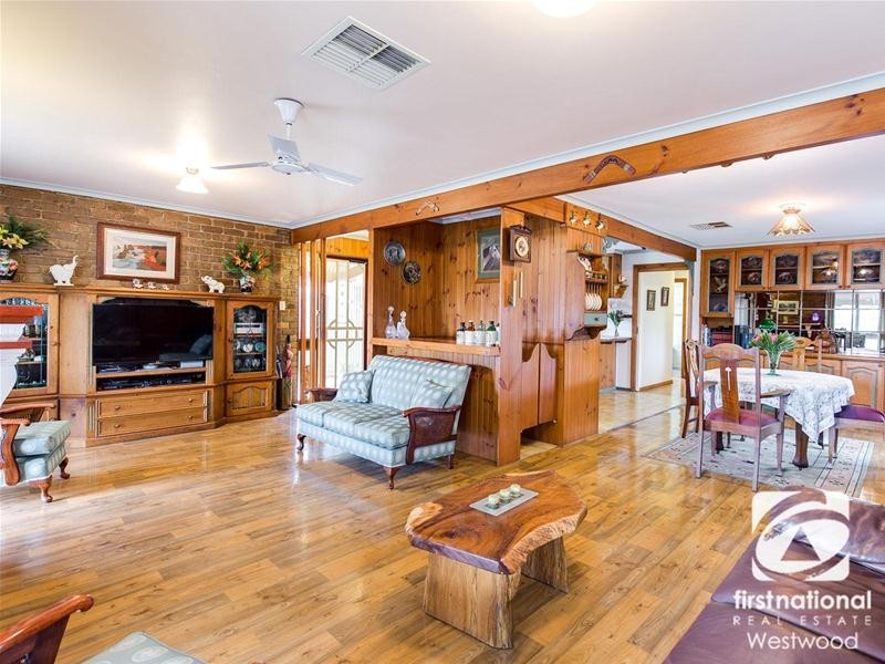 7 Giles Court, Werribee VIC 3030