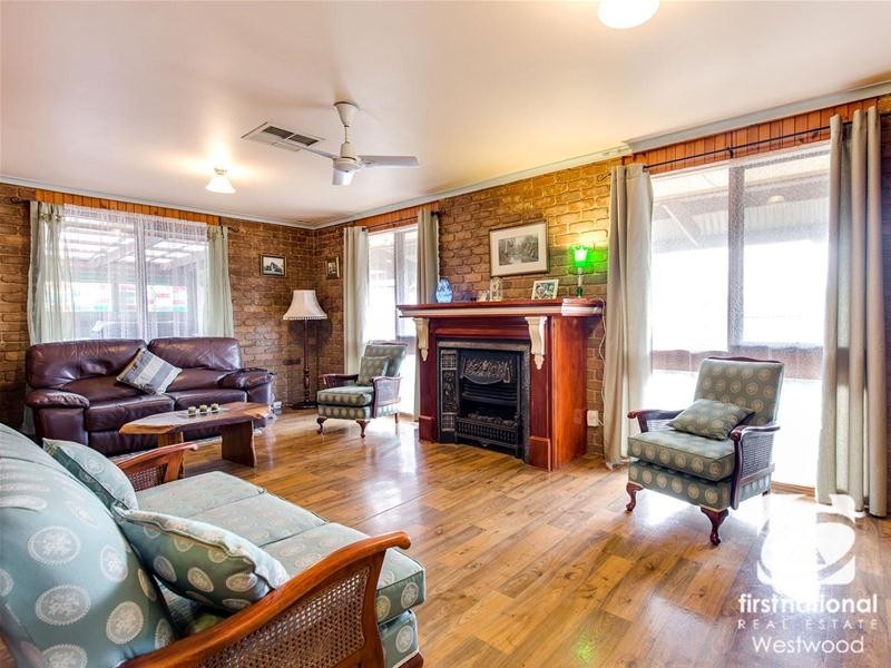 7 Giles Court, Werribee VIC 3030