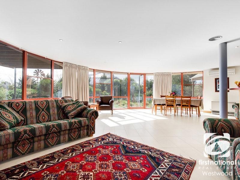 2 The Old Ford, Werribee VIC 3030