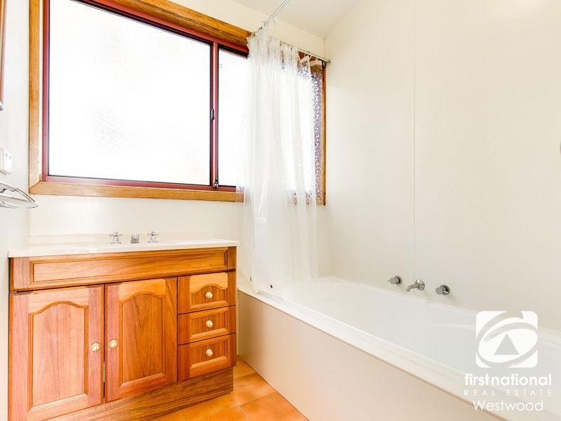 2 The Old Ford, Werribee VIC 3030