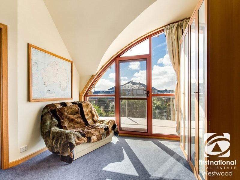 2 The Old Ford, Werribee VIC 3030