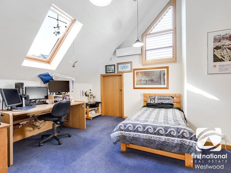 2 The Old Ford, Werribee VIC 3030