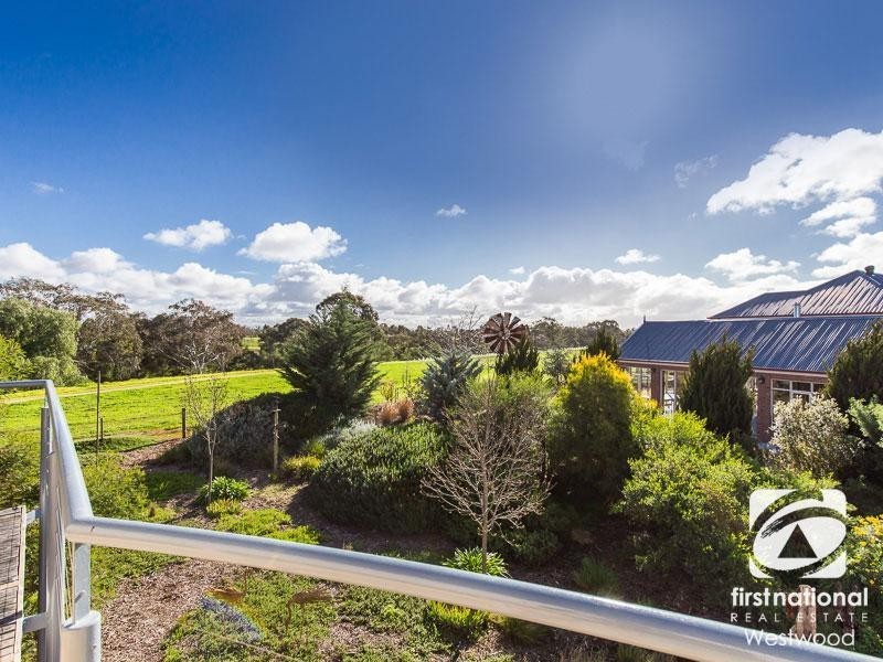 2 The Old Ford, Werribee VIC 3030