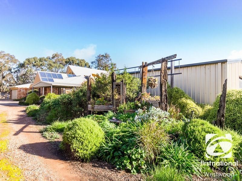 2 The Old Ford, Werribee VIC 3030