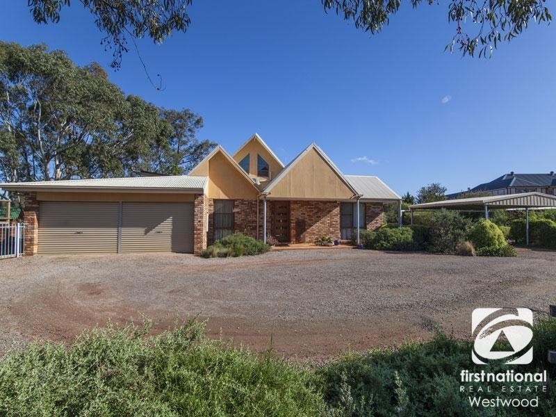 2 The Old Ford, Werribee VIC 3030