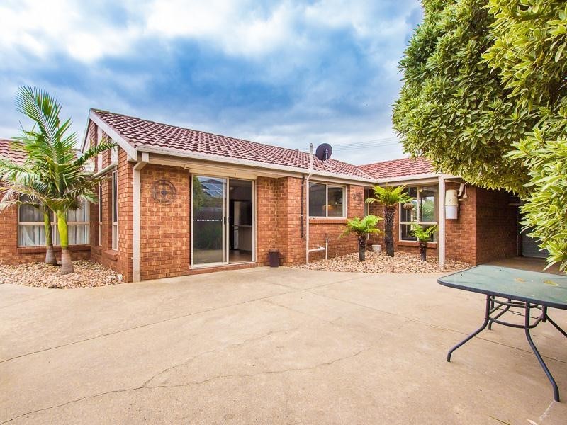 3 Gentzen Drive, Wyndham Vale VIC 3024