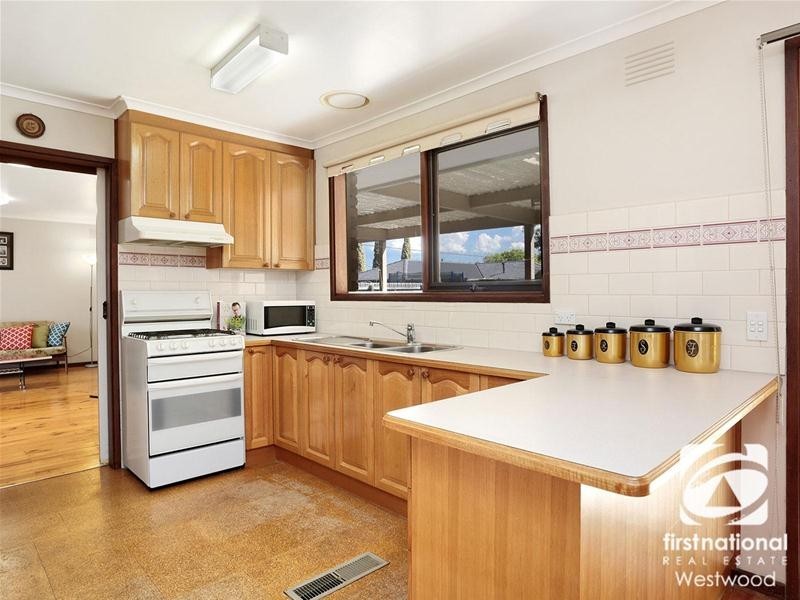 9 Quartok Avenue, Werribee VIC 3030