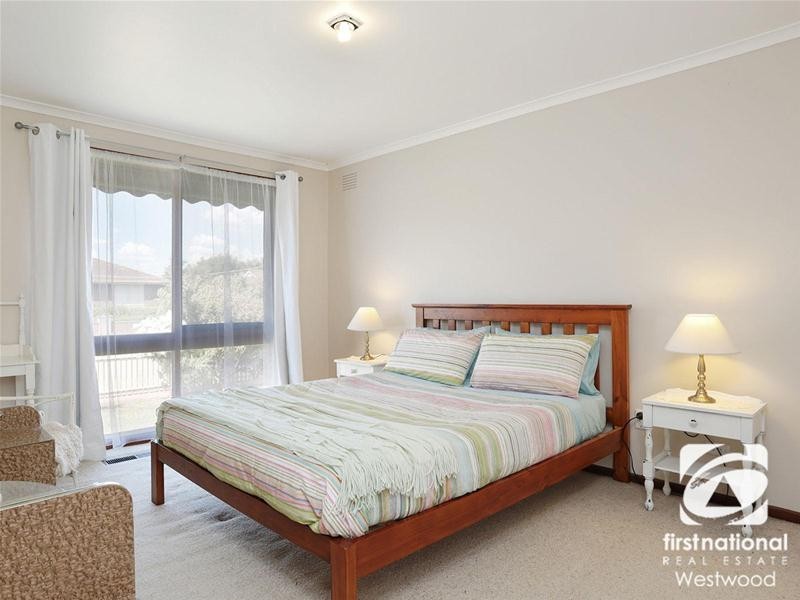 9 Quartok Avenue, Werribee VIC 3030