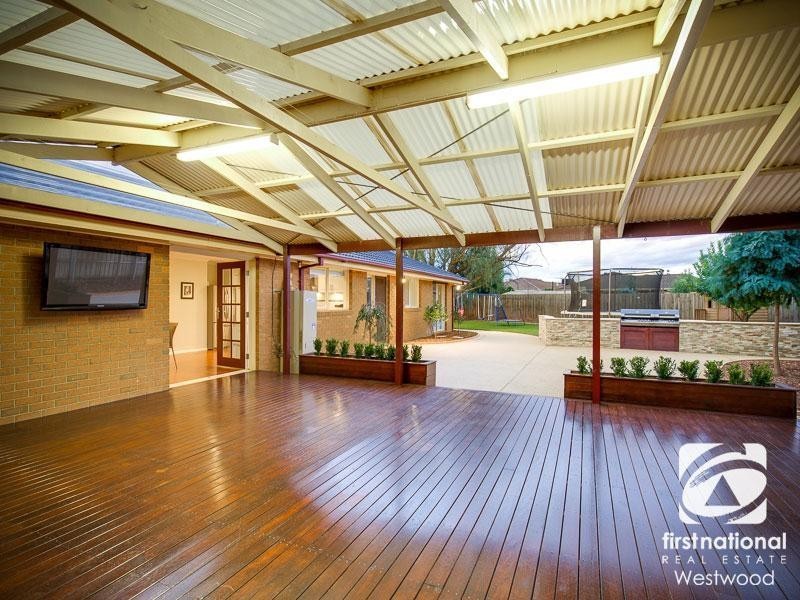 6 Coulton Court, Werribee VIC 3030