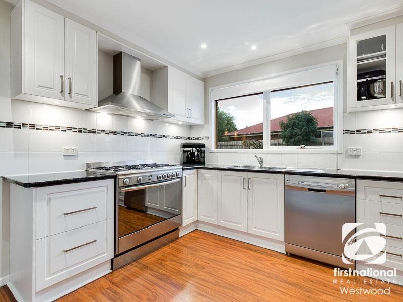 6 Coulton Court, Werribee VIC 3030