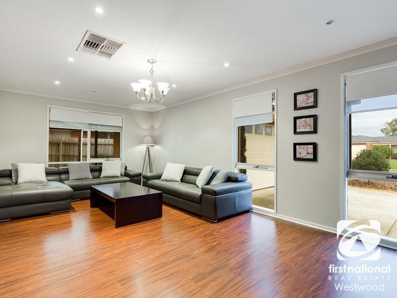 6 Coulton Court, Werribee VIC 3030