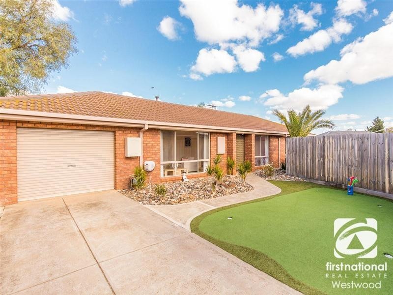 7b Chat Place, Werribee VIC 3030