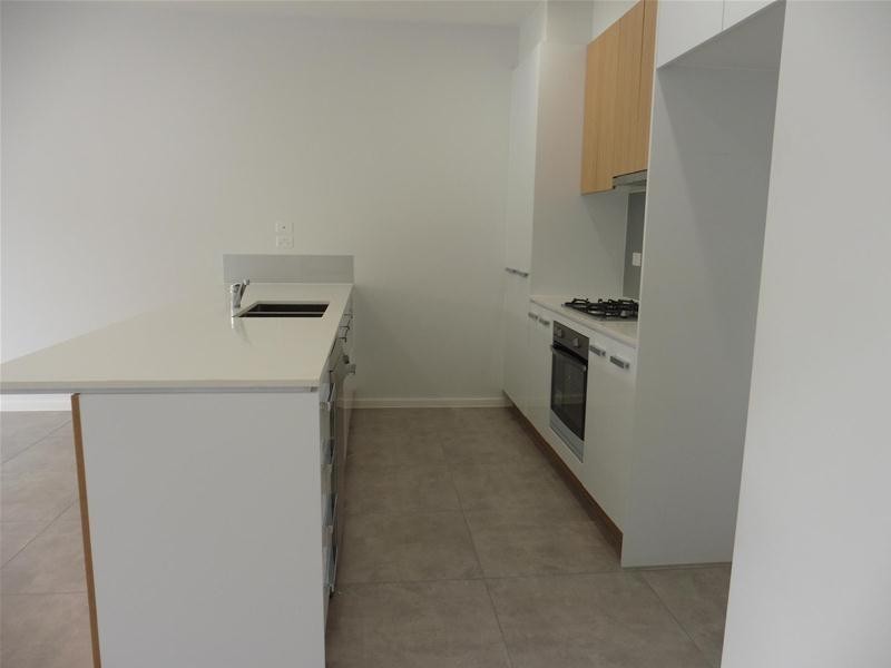 2/9 Dixon Avenue, Werribee VIC 3030